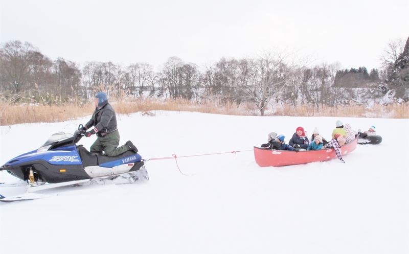 花巻スポーツランドで親子の雪上体験